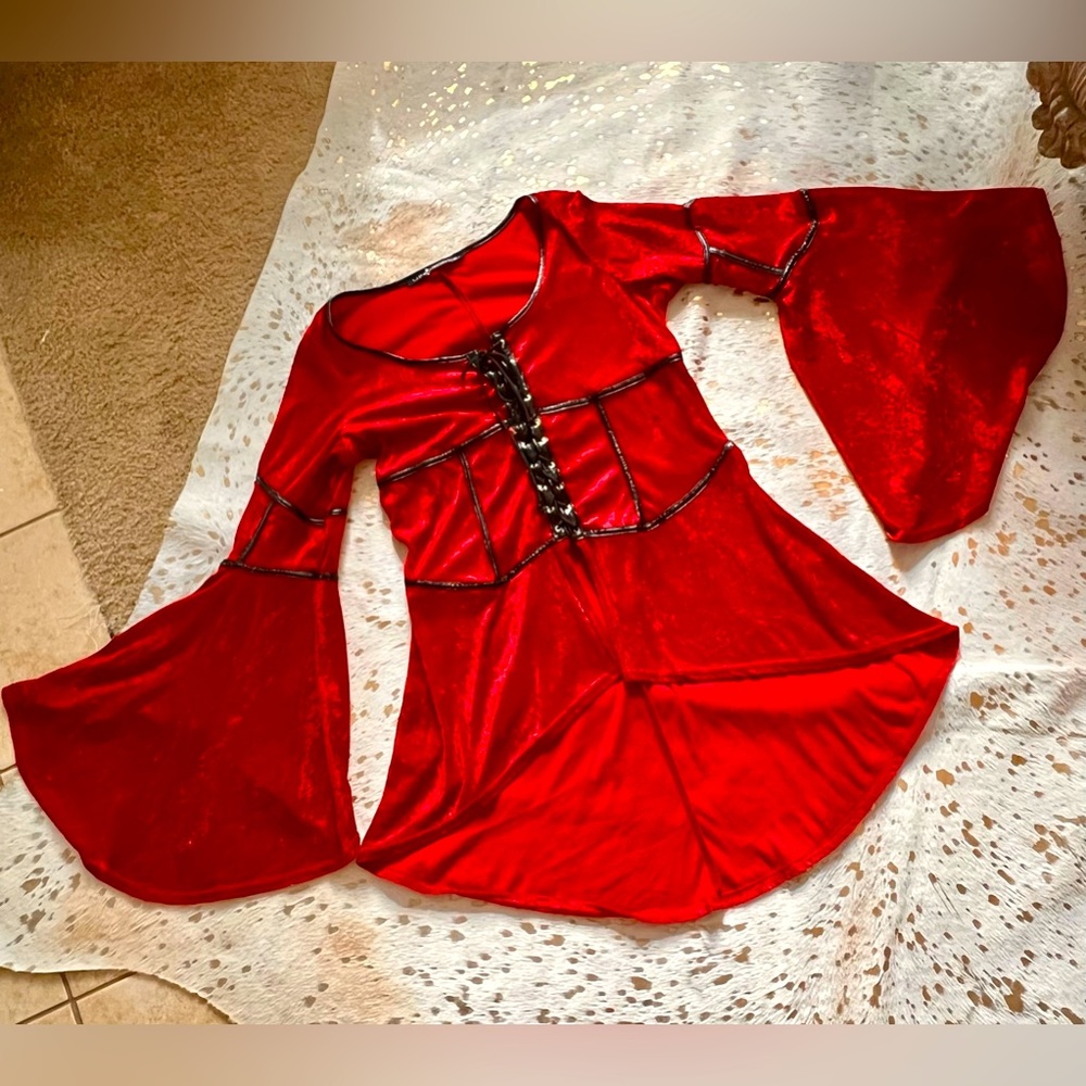 Vintage Lip Service Red Velvet Gothic Renaissance Vampire Bell Sleeve Tunic Plus